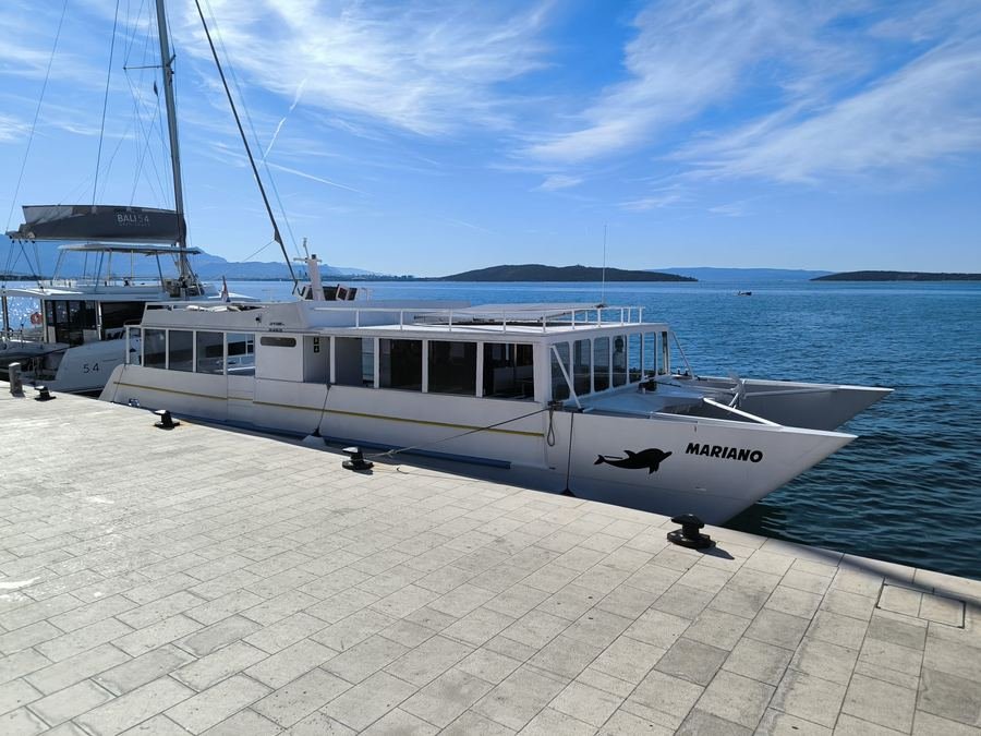 Mariano at the quay showing the shaded lower deck and bar